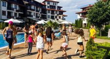 creative day animatori v hotel animatorski firmi beachvacance hotelska animaciq firma za animatorska deinost detska programa зумба детска уроци по танци за деца
